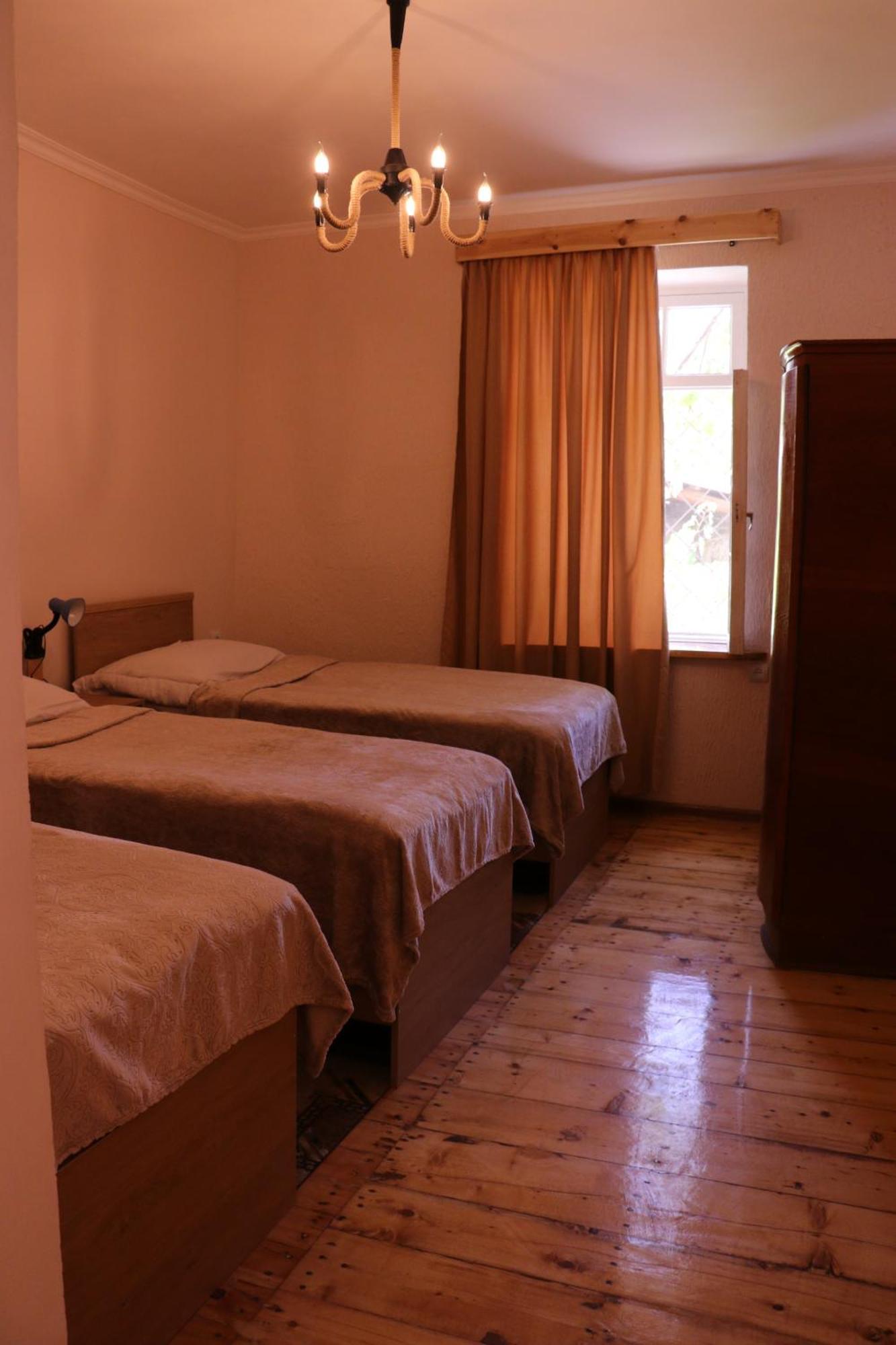 Legend Guest House Yekhegis Exterior foto