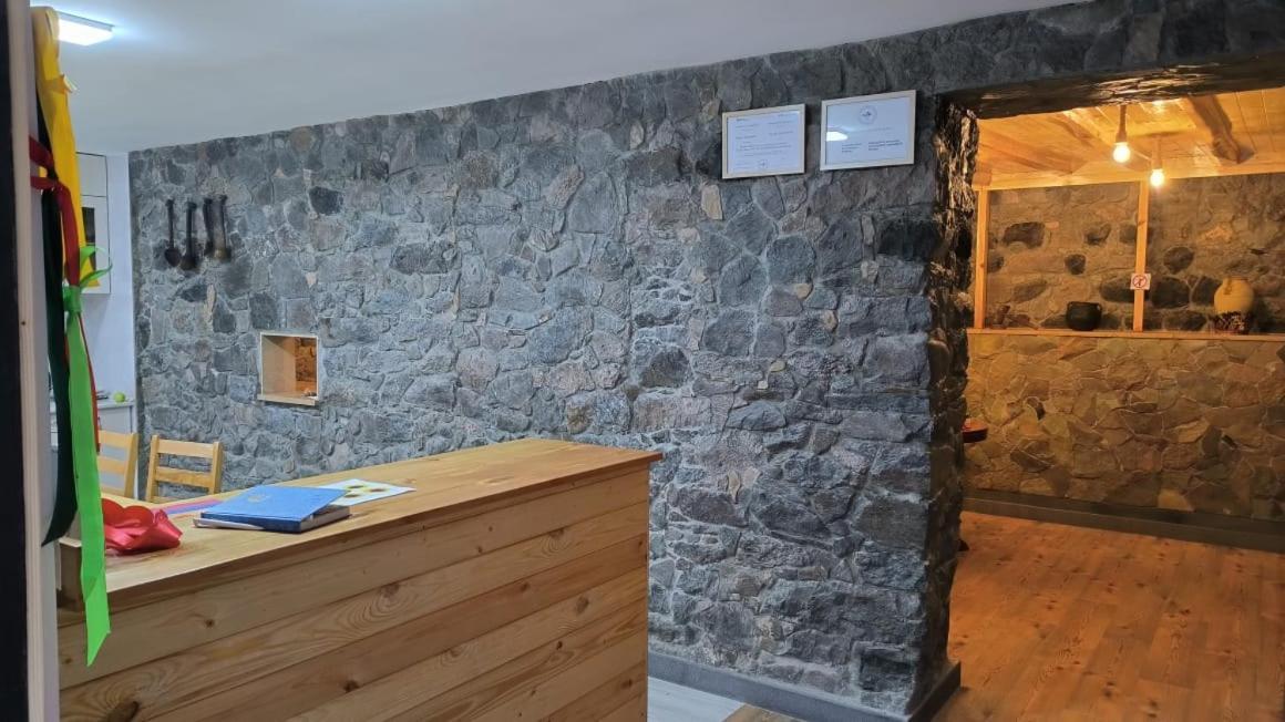 Legend Guest House Yekhegis Exterior foto